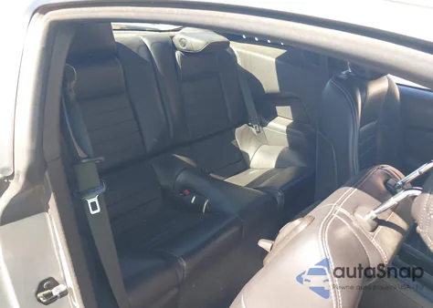 2013 Ford Mustang Gt Premium z USA, uszkodzony, nr VIN 1ZVBP8CF4D5267621